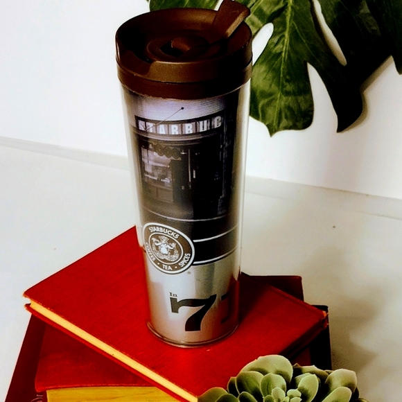 Tall Starbucks 1971 Pike Place 16 oz Thermal Lidded Travel Cup - Picture 2 of 12